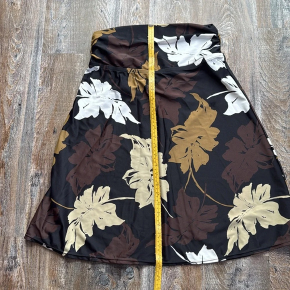 Sunsets | Strapless Cover Up - Picture 8 of 10